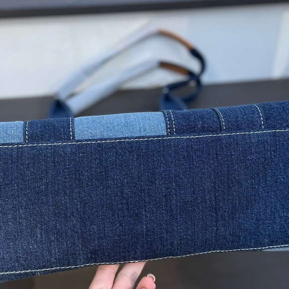 Marc Jacobs NWT Denim Large Tote with Dustbag - Picture 3 of 5